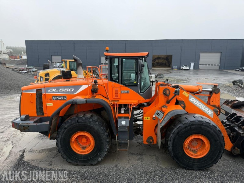 2015 Doosan DL550 HJULLASTER - REP.OBJEKT. - Radlader: das Bild 2 2015 Doosan DL550 HJULLASTER - REP.OBJEKT. - Radlader: das Bild 2
