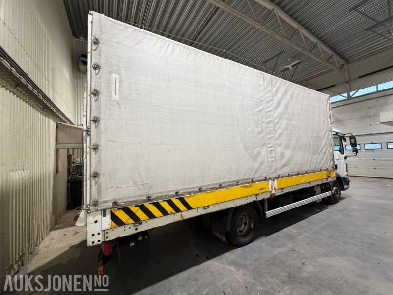 2015 MAN TGL 8.180 - Hengerfeste - Aircondition - 87.946 km - Bakløft - Koffer LKW: das Bild 5 2015 MAN TGL 8.180 - Hengerfeste - Aircondition - 87.946 km - Bakløft - Koffer LKW: das Bild 5