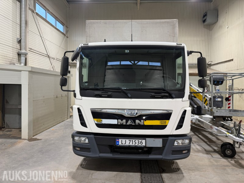 2015 MAN TGL 8.180 - Hengerfeste - Aircondition - 87.946 km - Bakløft - Koffer LKW: das Bild 2 2015 MAN TGL 8.180 - Hengerfeste - Aircondition - 87.946 km - Bakløft - Koffer LKW: das Bild 2
