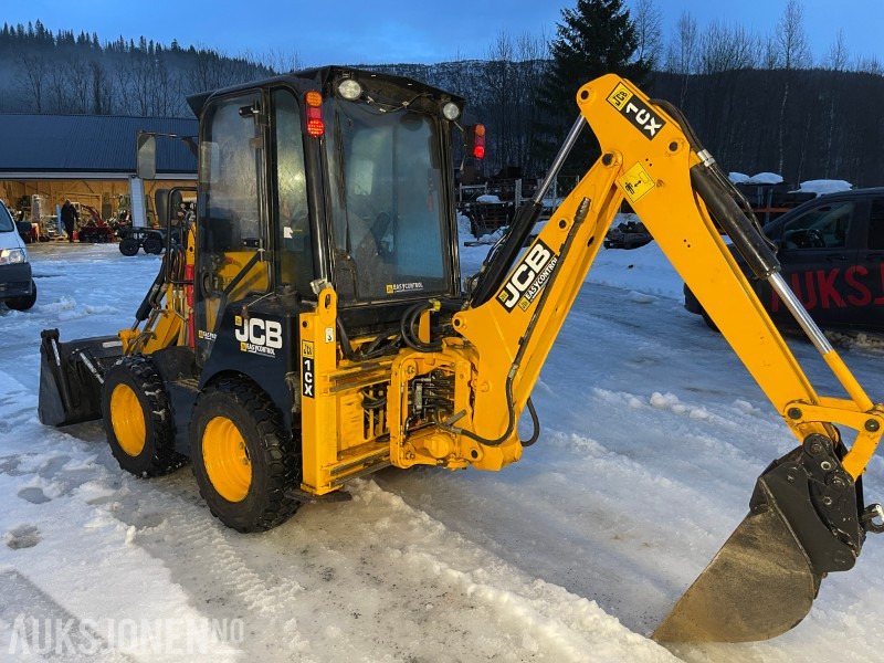 2016 JCB 1CX - Kompakt spakestyrt traktorgraver, med frontlaster og graveaggregat - Baggerlader: das Bild 4 2016 JCB 1CX - Kompakt spakestyrt traktorgraver, med frontlaster og graveaggregat - Baggerlader: das Bild 4