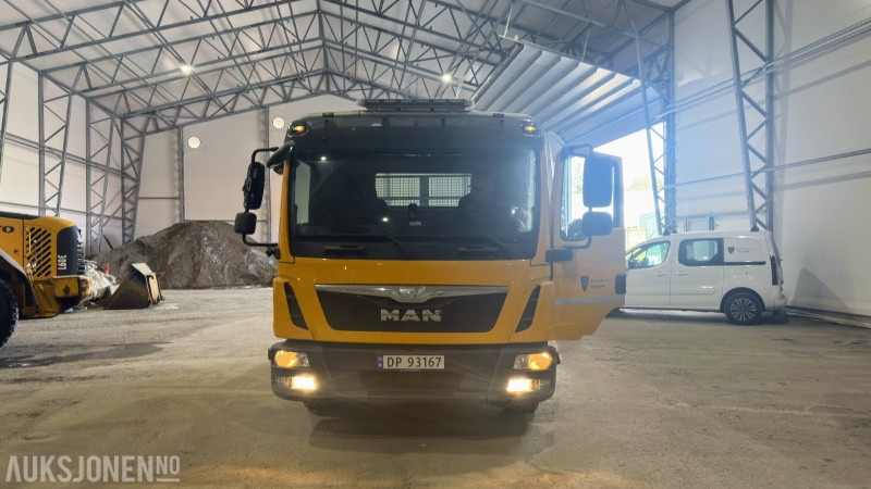 2016 MAN TGL 12.220 4X2 Lastebil med plan | 3-veis tipp | Kun 32 163 km | EU-godkjent til 02/2026 - Pritsche LKW: das Bild 2 2016 MAN TGL 12.220 4X2 Lastebil med plan | 3-veis tipp | Kun 32 163 km | EU-godkjent til 02/2026 - Pritsche LKW: das Bild 2