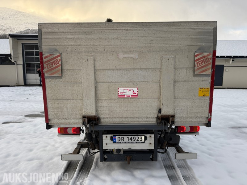 2016 Mercedes-Benz Atego 816 planbil med Zepro løftelem - C1 førarkort - Eu godkjent - Pritsche LKW: das Bild 4 2016 Mercedes-Benz Atego 816 planbil med Zepro løftelem - C1 førarkort - Eu godkjent - Pritsche LKW: das Bild 4