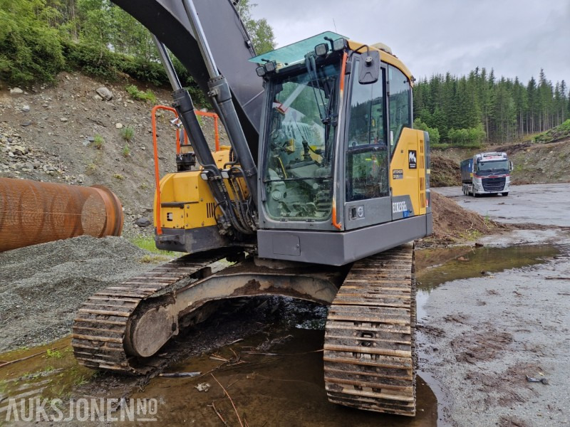 2016 Volvo EC235EL Beltegraver - tiltrotator - GPS - Skuffe - Bagger: das Bild 4 2016 Volvo EC235EL Beltegraver - tiltrotator - GPS - Skuffe - Bagger: das Bild 4