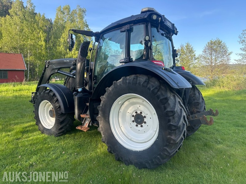 2019 Valtra N174 med frontlaster og mye utstyr - Traktor: das Bild 4 2019 Valtra N174 med frontlaster og mye utstyr - Traktor: das Bild 4