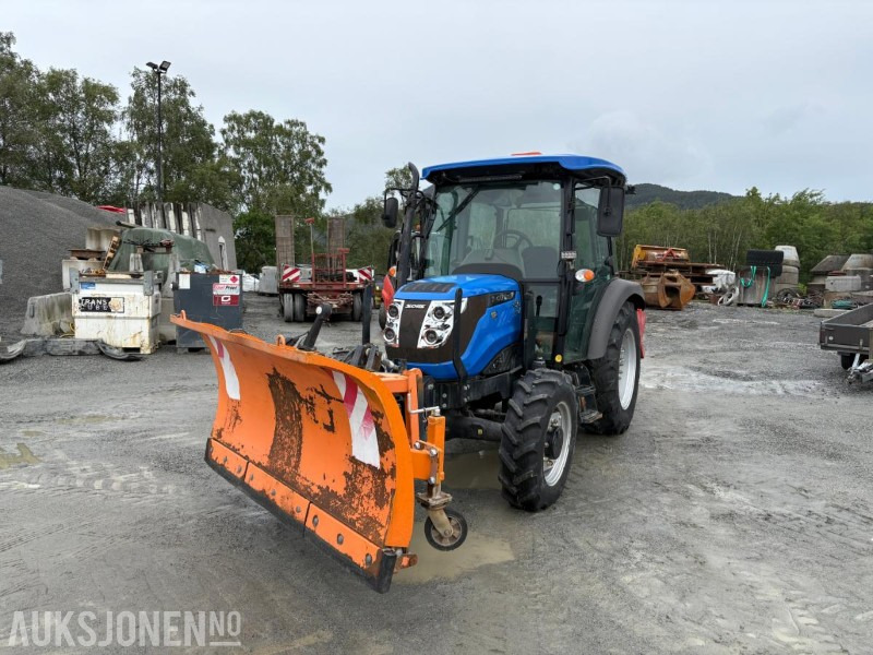 2020 Solis 50 med frontlaster,strøapparat og brøyteskjær - Traktor: das Bild 1 2020 Solis 50 med frontlaster,strøapparat og brøyteskjær - Traktor: das Bild 1