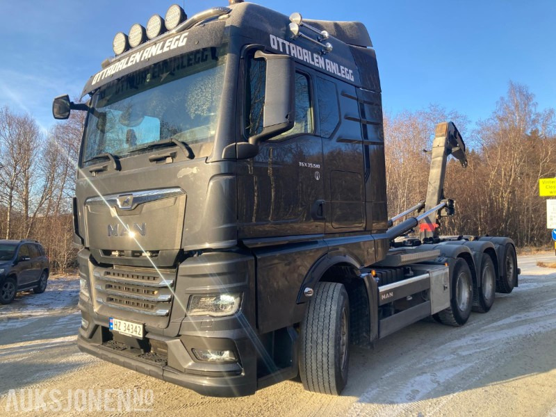 2021 MAN TGX krokbil med dumperkasse og kranflak. 8X4 EURO 6 - Abrollkipper: das Bild 2 2021 MAN TGX krokbil med dumperkasse og kranflak. 8X4 EURO 6 - Abrollkipper: das Bild 2