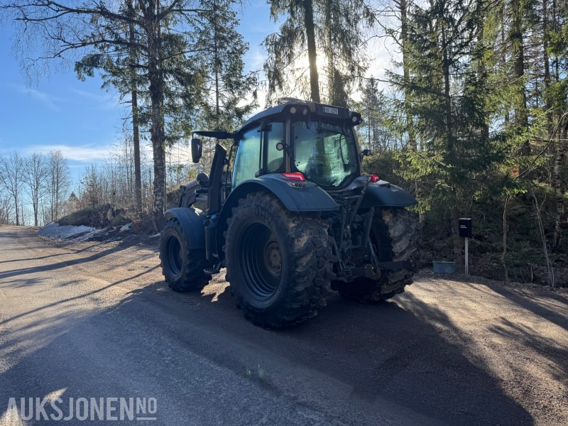2021 Valtra N174 - Frontlaster - Traktor: das Bild 3 2021 Valtra N174 - Frontlaster - Traktor: das Bild 3
