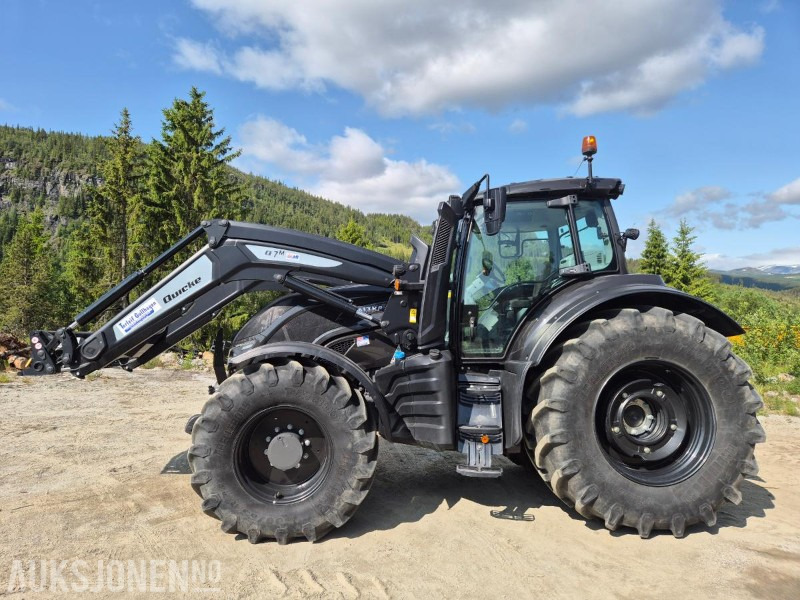 2021 Valtra T 234 VERSU med laster og front hydraulikk / PTO - Traktor: das Bild 2 2021 Valtra T 234 VERSU med laster og front hydraulikk / PTO - Traktor: das Bild 2