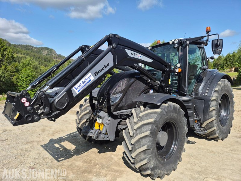 2021 Valtra T 234 VERSU med laster og front hydraulikk / PTO - Traktor: das Bild 1 2021 Valtra T 234 VERSU med laster og front hydraulikk / PTO - Traktor: das Bild 1