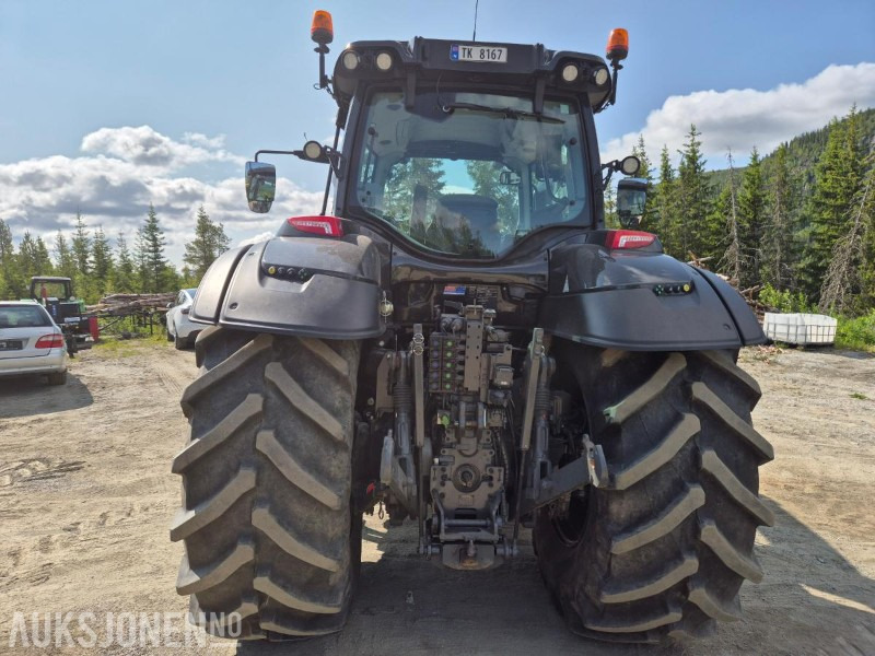 2021 Valtra T 234 VERSU med laster og front hydraulikk / PTO - Traktor: das Bild 4 2021 Valtra T 234 VERSU med laster og front hydraulikk / PTO - Traktor: das Bild 4