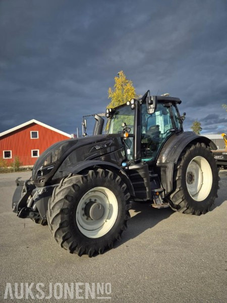 2021 Valtra T254 traktor 4X4, FRONTHYDRAULIKK, VENDBAR FØRERPLASS - Traktor: das Bild 1 2021 Valtra T254 traktor 4X4, FRONTHYDRAULIKK, VENDBAR FØRERPLASS - Traktor: das Bild 1