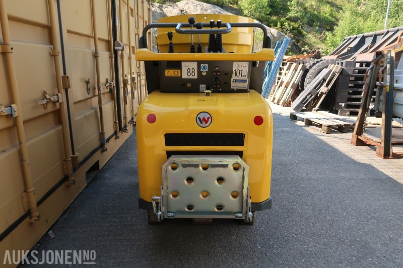2024 Wacker Neuson DT12 Beltedumper kun gått 4 timer - Muldenkipper/ Dumper: das Bild 5 2024 Wacker Neuson DT12 Beltedumper kun gått 4 timer - Muldenkipper/ Dumper: das Bild 5