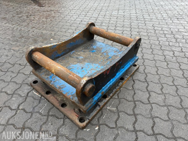 2014 S70 feste - Anbauteil für Baumaschine: das Bild 1 2014 S70 feste - Anbauteil für Baumaschine: das Bild 1