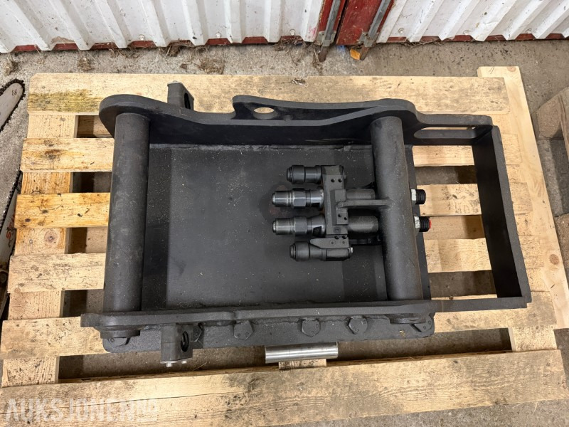 2022 OilQuick S60 hurtigfeste som har vore montert på DandA hammer - Anbauteil für Baumaschine: das Bild 2 2022 OilQuick S60 hurtigfeste som har vore montert på DandA hammer - Anbauteil für Baumaschine: das Bild 2