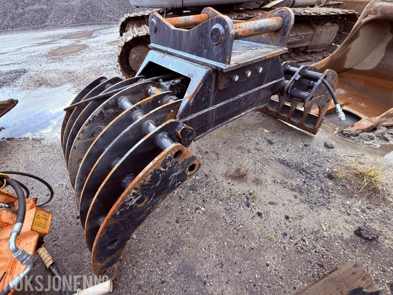 2022 Steinklype m/ S60 hurtigfeste - Nesten ikke brukt - Anbauteil für Baumaschine: das Bild 4 2022 Steinklype m/ S60 hurtigfeste - Nesten ikke brukt - Anbauteil für Baumaschine: das Bild 4