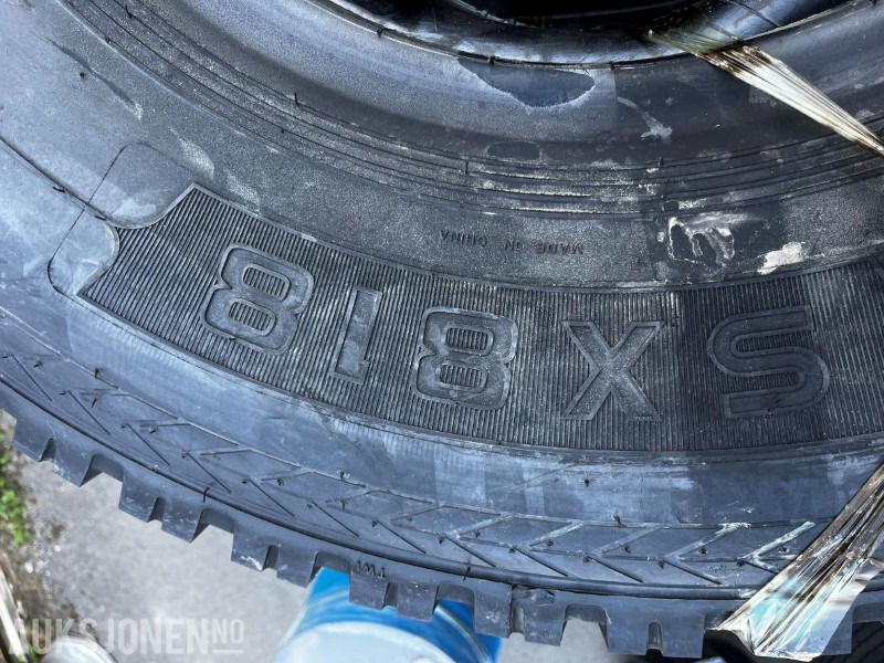 2024 Sonix 10.00R20 dekk til hjulgraver - Anbauteil für Baumaschine: das Bild 4 2024 Sonix 10.00R20 dekk til hjulgraver - Anbauteil für Baumaschine: das Bild 4