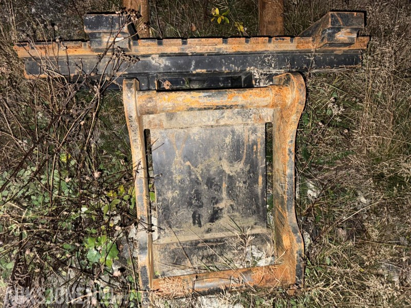 Pallegaffel m/kombi feste S60 og S70 - Anbauteil für Baumaschine: das Bild 1 Pallegaffel m/kombi feste S60 og S70 - Anbauteil für Baumaschine: das Bild 1