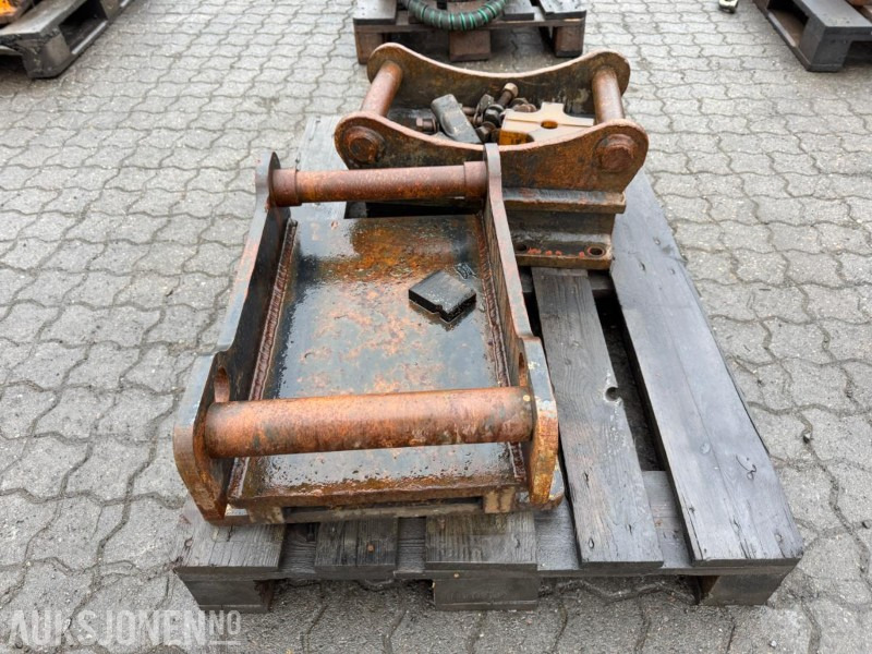 S50 feste og S60 feste selges samlet - Anbauteil für Baumaschine: das Bild 3 S50 feste og S60 feste selges samlet - Anbauteil für Baumaschine: das Bild 3