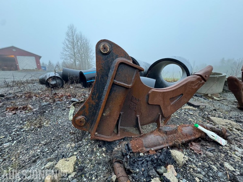 SE Equipment rippertann – S70 feste - Anbauteil für Baumaschine: das Bild 1 SE Equipment rippertann – S70 feste - Anbauteil für Baumaschine: das Bild 1