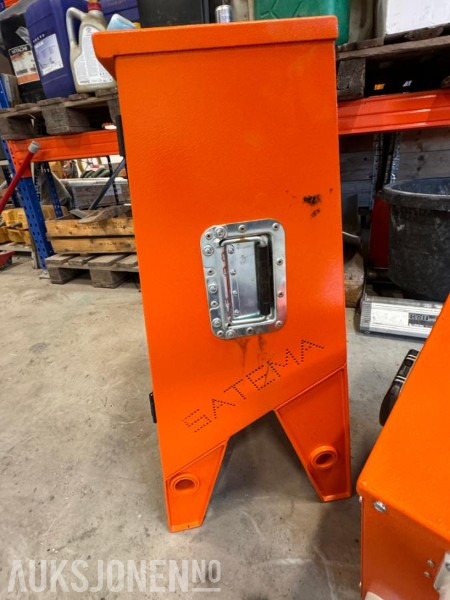 Satema Byggestømsskap 32A 230 V og byggetransformator 10 kvA O-trafo 400/230V + diverse kabler - Anbauteil für Baumaschine: das Bild 4 Satema Byggestømsskap 32A 230 V og byggetransformator 10 kvA O-trafo 400/230V + diverse kabler - Anbauteil für Baumaschine: das Bild 4