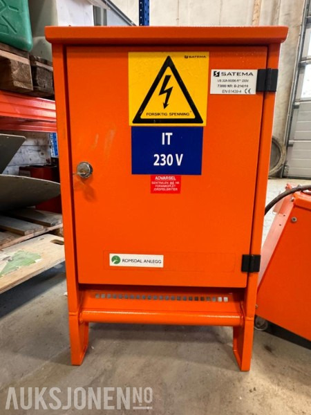 Satema Byggestømsskap 32A 230 V og byggetransformator 10 kvA O-trafo 400/230V + diverse kabler - Anbauteil für Baumaschine: das Bild 3 Satema Byggestømsskap 32A 230 V og byggetransformator 10 kvA O-trafo 400/230V + diverse kabler - Anbauteil für Baumaschine: das Bild 3