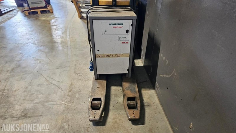 Flurförderzeug 1998 Jungheinrich ERD 20 Elektrisk stabletruck med lader: das Bild 11