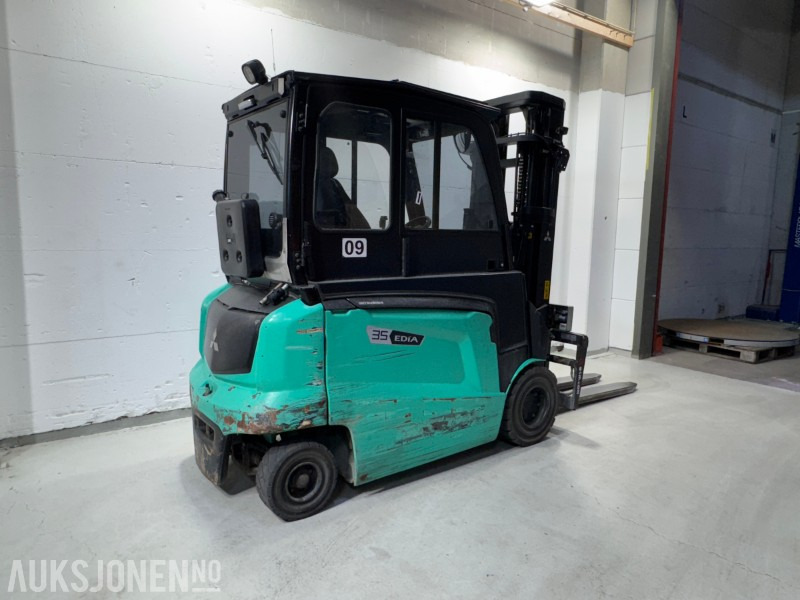 2019 Mitsubishi FB35N elektrisk motvektstruck - Flurförderzeug: das Bild 4 2019 Mitsubishi FB35N elektrisk motvektstruck - Flurförderzeug: das Bild 4