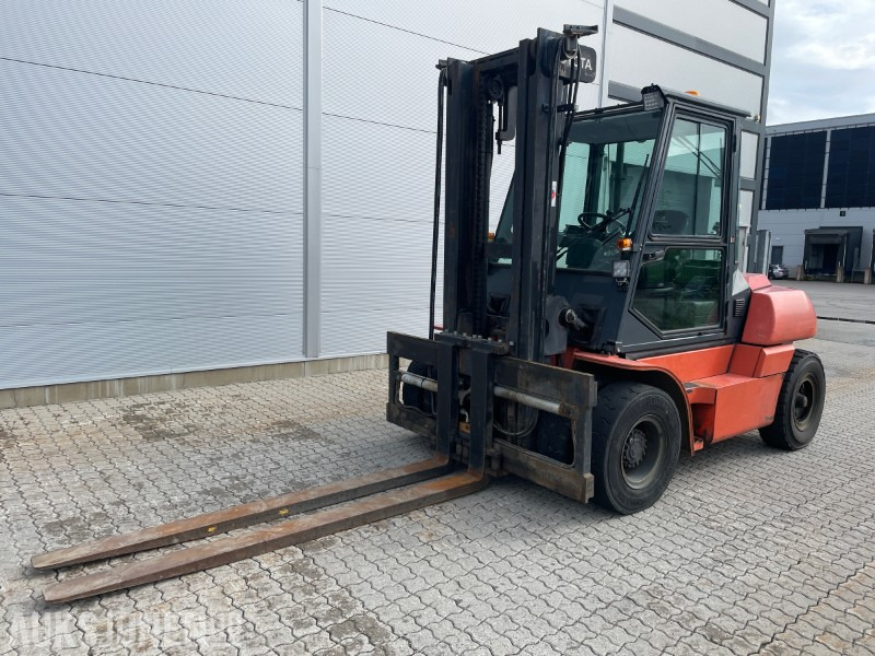 Toyota Tonero 5FD70 7T - Flurförderzeug: das Bild 1 Toyota Tonero 5FD70 7T - Flurförderzeug: das Bild 1