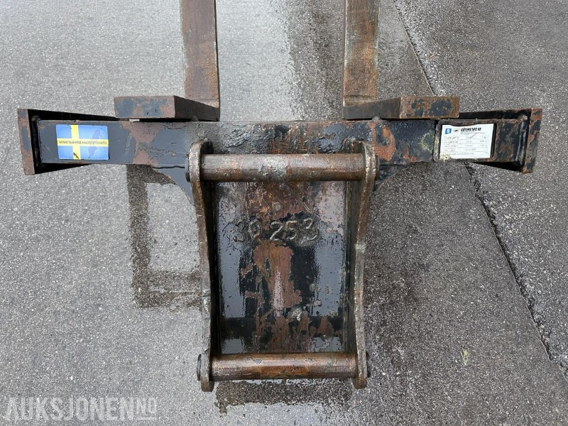 Götene Pallegaffel S60, 4t, 1200x1200 - Baugeräte: das Bild 4 Götene Pallegaffel S60, 4t, 1200x1200 - Baugeräte: das Bild 4