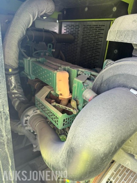 2017 Pramac GSW 280V - Svært lite brukt aggregat på hele 275KVA - Industriemaschine: das Bild 4 2017 Pramac GSW 280V - Svært lite brukt aggregat på hele 275KVA - Industriemaschine: das Bild 4