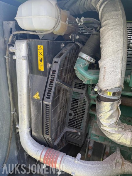 2017 Pramac GSW 280V - Svært lite brukt aggregat på hele 275KVA - Industriemaschine: das Bild 3 2017 Pramac GSW 280V - Svært lite brukt aggregat på hele 275KVA - Industriemaschine: das Bild 3