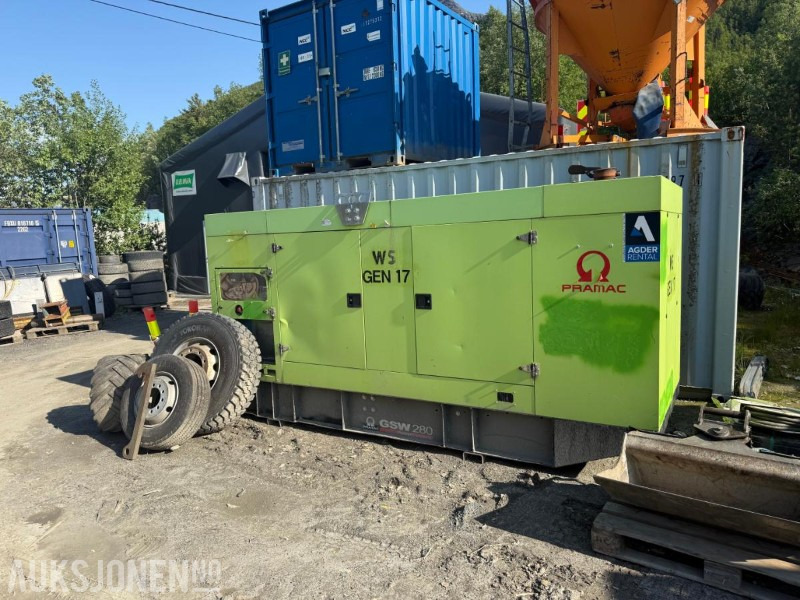 2017 Pramac GSW 280V - Svært lite brukt aggregat på hele 275KVA - Industriemaschine: das Bild 2 2017 Pramac GSW 280V - Svært lite brukt aggregat på hele 275KVA - Industriemaschine: das Bild 2