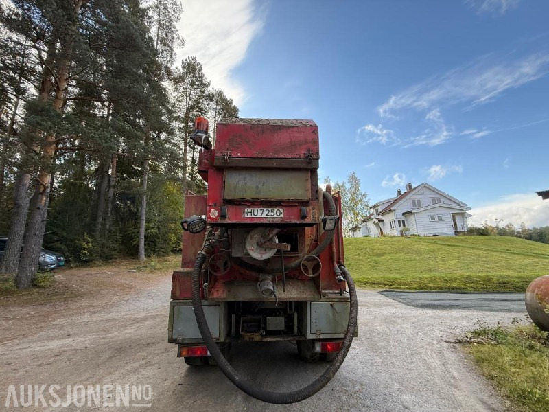 1986 Volvo FL10 Intercooler 6x2 med Müller Umwelttechnik slamsuger/spylepåbygg - Kommunal-/ Sonderfahrzeug: das Bild 4 1986 Volvo FL10 Intercooler 6x2 med Müller Umwelttechnik slamsuger/spylepåbygg - Kommunal-/ Sonderfahrzeug: das Bild 4