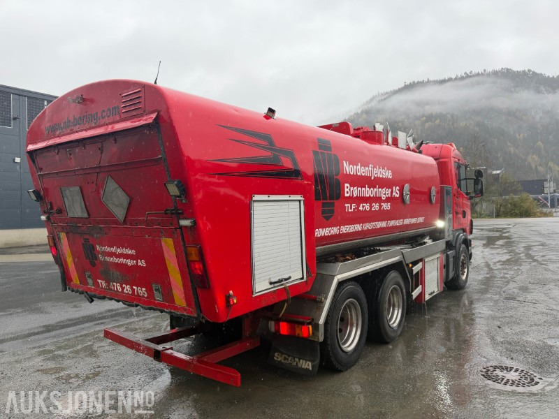 1999 Scania R124 Spyle/sugebil med Korp&Son påbygg - Kommunal-/ Sonderfahrzeug: das Bild 4 1999 Scania R124 Spyle/sugebil med Korp&Son påbygg - Kommunal-/ Sonderfahrzeug: das Bild 4