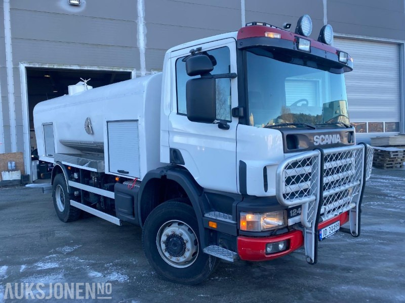 2000 Scania P-serie - Spylebil - Nyrestaurert - 4x4 - Kommunal-/ Sonderfahrzeug: das Bild 2 2000 Scania P-serie - Spylebil - Nyrestaurert - 4x4 - Kommunal-/ Sonderfahrzeug: das Bild 2