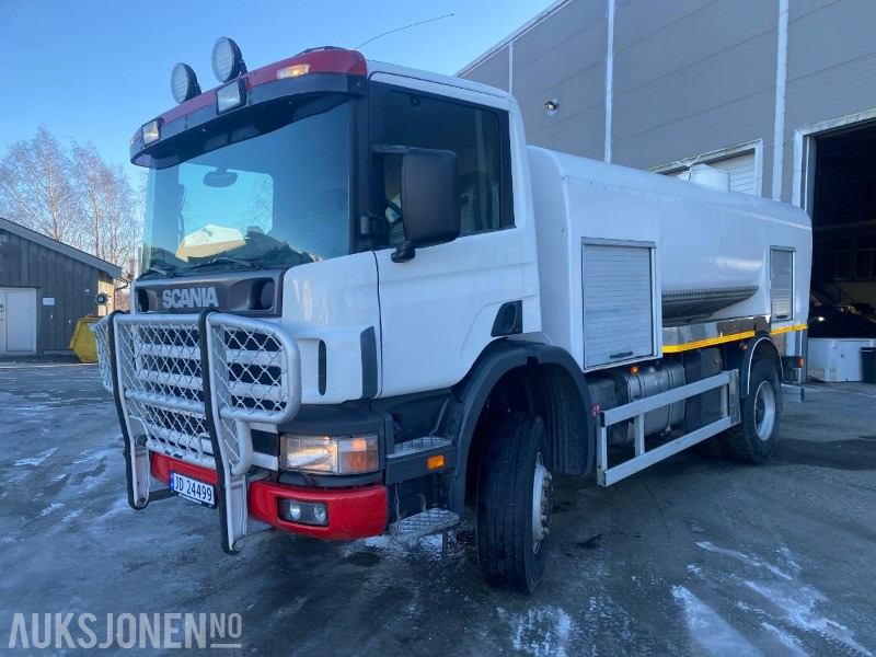 2000 Scania P-serie - Spylebil - Nyrestaurert - 4x4 - Kommunal-/ Sonderfahrzeug: das Bild 1 2000 Scania P-serie - Spylebil - Nyrestaurert - 4x4 - Kommunal-/ Sonderfahrzeug: das Bild 1