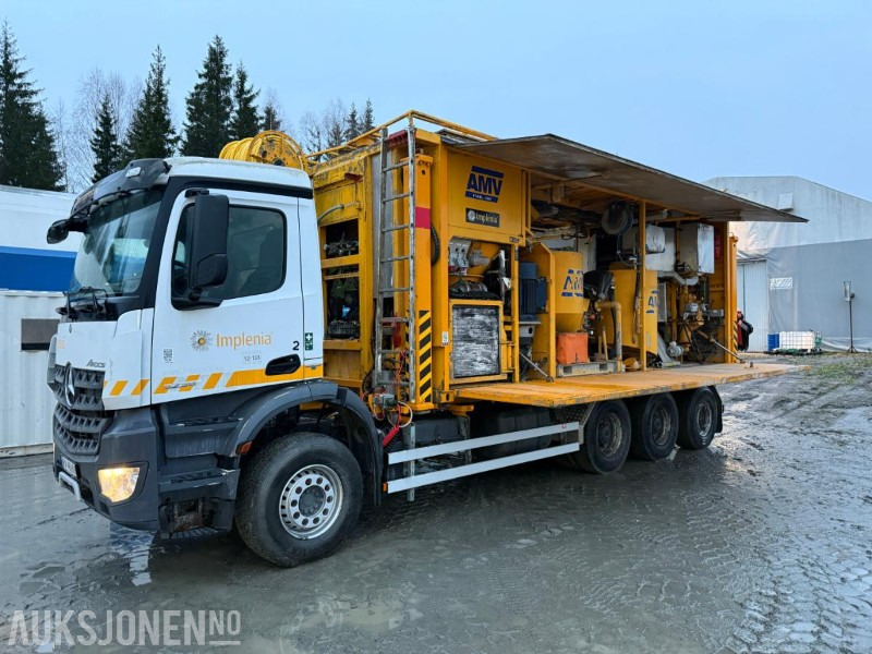 2017 Mercedes-Benz Arocs 3235 8x4, Injeksjonsrigg AMV, EURO 6, påmontert kran - Kommunal-/ Sonderfahrzeug: das Bild 1 2017 Mercedes-Benz Arocs 3235 8x4, Injeksjonsrigg AMV, EURO 6, påmontert kran - Kommunal-/ Sonderfahrzeug: das Bild 1