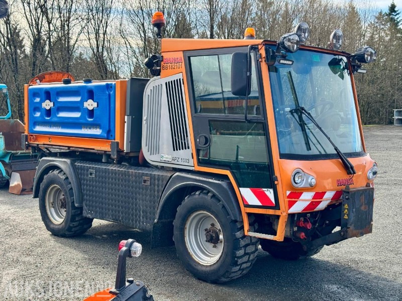 2018 Hansa APZ1003L Redskapsbærer med Bucher Husky 1500 W FS strøer - Kommunal-/ Sonderfahrzeug: das Bild 2 2018 Hansa APZ1003L Redskapsbærer med Bucher Husky 1500 W FS strøer - Kommunal-/ Sonderfahrzeug: das Bild 2