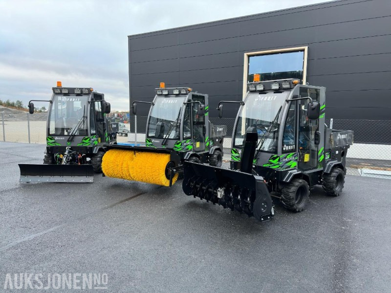 FODIT REDSKAPSBÆRER FT-130 FOR SOMMER-VINTERBRUK 2025 modell - Demomaskin - Kommunal-/ Sonderfahrzeug: das Bild 1 FODIT REDSKAPSBÆRER FT-130 FOR SOMMER-VINTERBRUK 2025 modell - Demomaskin - Kommunal-/ Sonderfahrzeug: das Bild 1