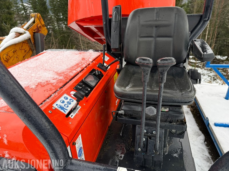 Kubota KC250-4 beltegående dumper kun 393 timer - med stativ for rør / stolper ol. - Kompaktlader: das Bild 5 Kubota KC250-4 beltegående dumper kun 393 timer - med stativ for rør / stolper ol. - Kompaktlader: das Bild 5