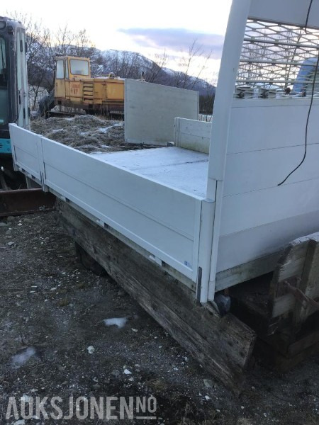Aluminiumskasse - stått på Iveco L = 330 cm b = 235 cm - LKW: das Bild 3 Aluminiumskasse - stått på Iveco L = 330 cm b = 235 cm - LKW: das Bild 3