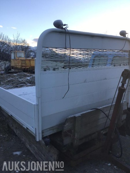 Aluminiumskasse - stått på Iveco L = 330 cm b = 235 cm - LKW: das Bild 2 Aluminiumskasse - stått på Iveco L = 330 cm b = 235 cm - LKW: das Bild 2