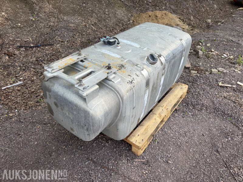 Scania 750 L Dieseltank - LKW: das Bild 2 Scania 750 L Dieseltank - LKW: das Bild 2