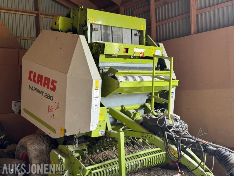 2006 Claas Variant 280 rundballepresse - Landmaschine: das Bild 2 2006 Claas Variant 280 rundballepresse - Landmaschine: das Bild 2