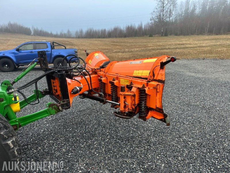 2015 Pronar PUV 2800M plog - V-plog - Landmaschine: das Bild 3 2015 Pronar PUV 2800M plog - V-plog - Landmaschine: das Bild 3