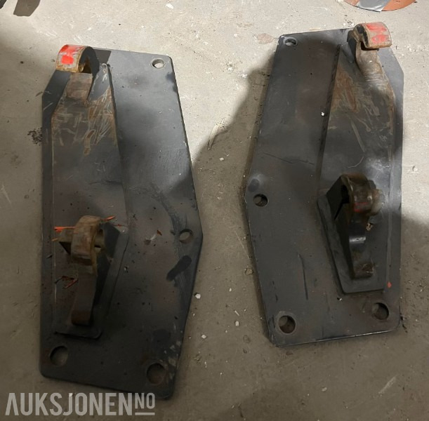 2016 Vama EHK 2200 Feiemaskin / Feiekost med oppsamler og sidekost - Euro feste og styreenhet - Landmaschine: das Bild 4 2016 Vama EHK 2200 Feiemaskin / Feiekost med oppsamler og sidekost - Euro feste og styreenhet - Landmaschine: das Bild 4