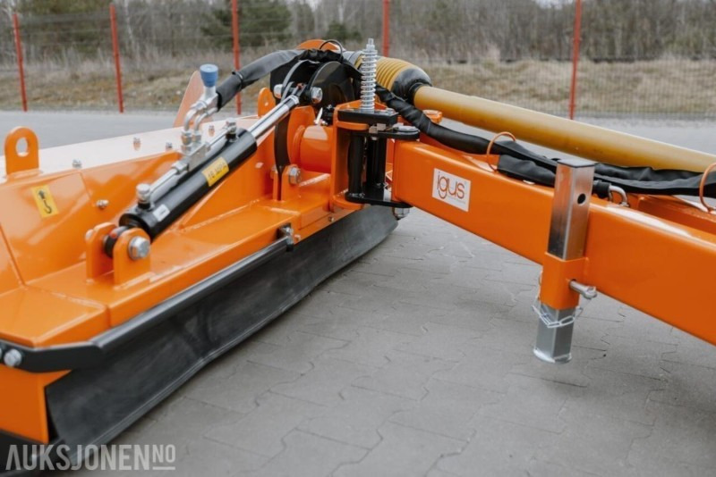 2024 Leopard RB160 Kantklipper for traktor - Hydraulisk sideforskyvning - Landmaschine: das Bild 2 2024 Leopard RB160 Kantklipper for traktor - Hydraulisk sideforskyvning - Landmaschine: das Bild 2