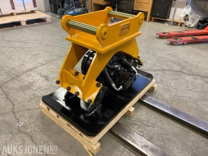 NY HENIMA VIBROPLATE TIL 4-9 TONNS GRAVEMASKIN S50 FESTE M/GARANTI - Walzen: das Bild 1 NY HENIMA VIBROPLATE TIL 4-9 TONNS GRAVEMASKIN S50 FESTE M/GARANTI - Walzen: das Bild 1
