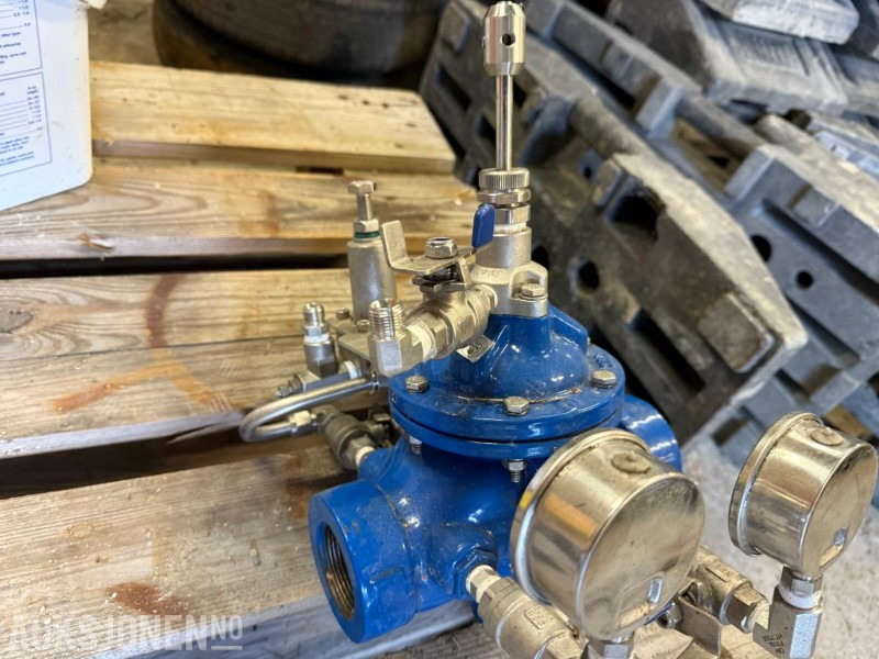 Ny/ubrukt VA del m/flere manometer - Baugeräte: das Bild 2 Ny/ubrukt VA del m/flere manometer - Baugeräte: das Bild 2