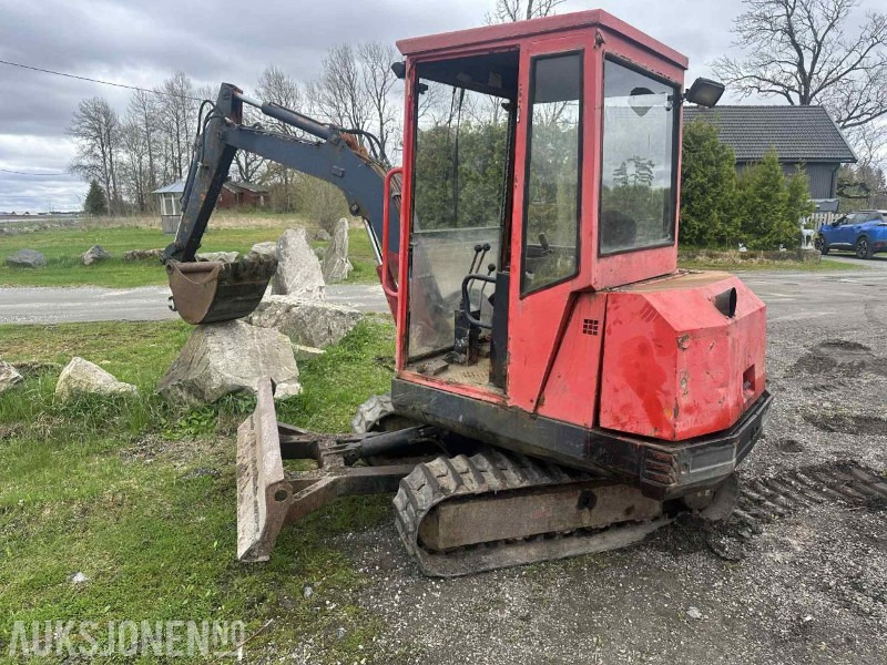 PEL-JOB Minigraver 2,4tonn - Minibagger: das Bild 2 PEL-JOB Minigraver 2,4tonn - Minibagger: das Bild 2